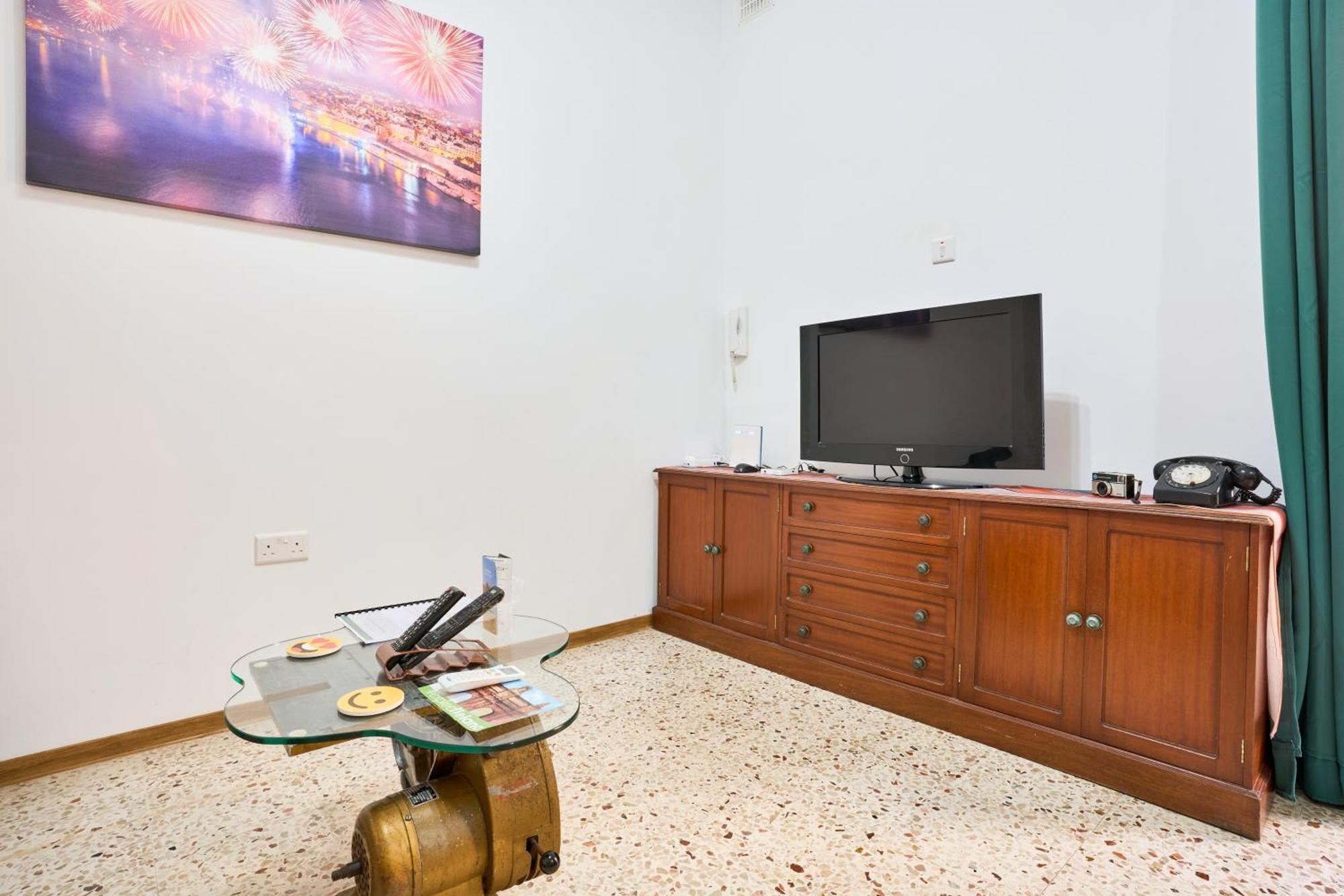Ta' Nena Apartment In Floriana, 10 Minutes Away From Valletta Exteriör bild